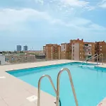 Cosmopolitan 아파트